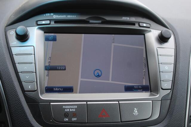 Hyundai IX35 2.0 CRDi HP 4WD Business Edition (DUITSE AUTO) Navigatie, Schuif- Kanteldak, Panoramadak, Camera, Trekhaak, Climate control, Cruise control