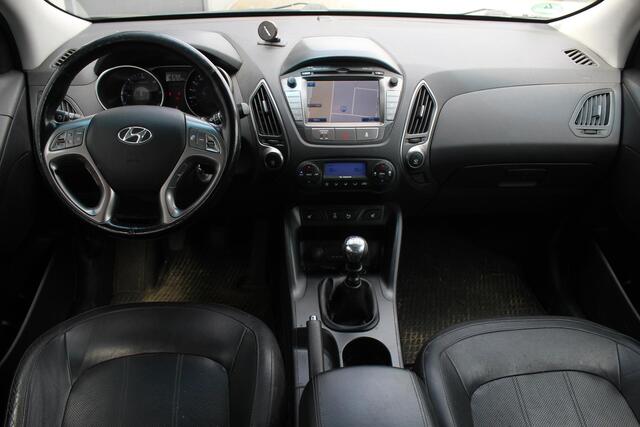 Hyundai IX35 2.0 CRDi HP 4WD Business Edition (DUITSE AUTO) Navigatie, Schuif- Kanteldak, Panoramadak, Camera, Trekhaak, Climate control, Cruise control