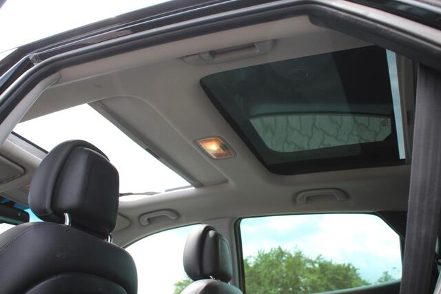 Hyundai IX35 2.0 CRDi HP 4WD Business Edition (DUITSE AUTO) Navigatie, Schuif- Kanteldak, Panoramadak, Camera, Trekhaak, Climate control, Cruise control