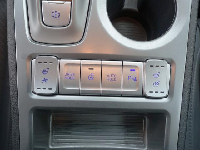 Hyundai Kona EV Premium+ 64 kWh- 2000 Subsidie, Stuur/Stoelverwarming, Stoelventilatie, Xenon Led, Camera, Krell Audio, Park Assist