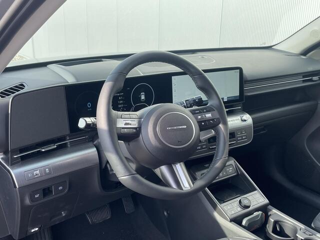 Hyundai Kona Electric Premium 65.4 kWh / Lederen bekleding / BOSE Audio / 360* Camera / Elektrische achterklep / Elektrisch verstelbare voorstoelen /