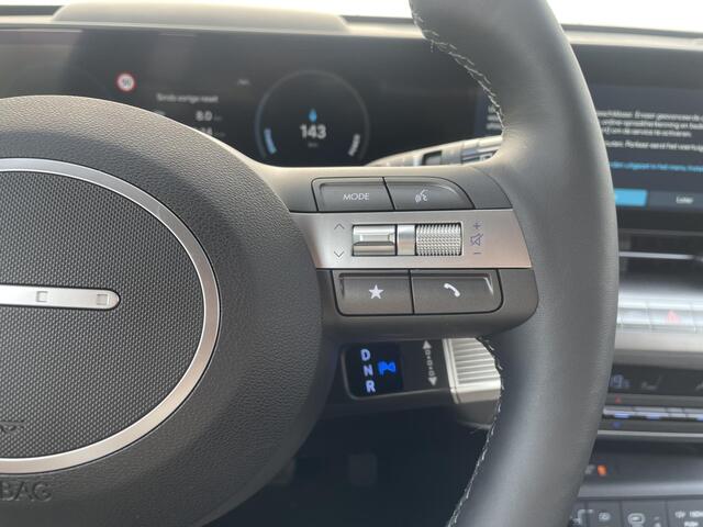 Hyundai Kona Electric Premium 65.4 kWh / Lederen bekleding / BOSE Audio / 360* Camera / Elektrische achterklep / Elektrisch verstelbare voorstoelen /