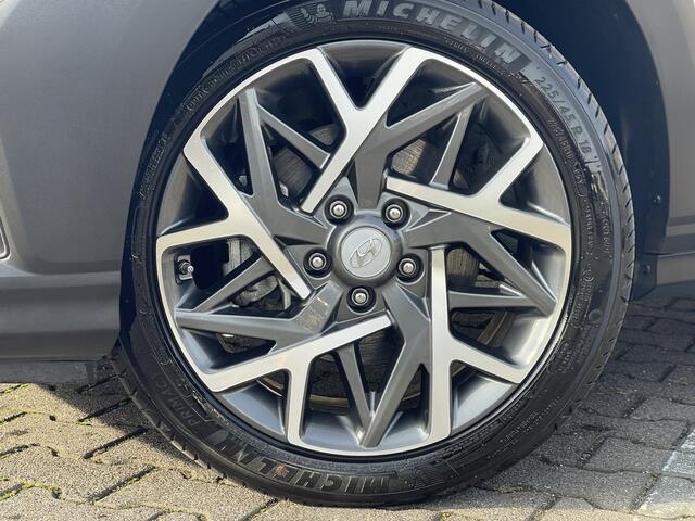 Hyundai Kona 1.6 GDI HEV Fashion | CarPlay | Trekhaak | Camera | DAB+ | Keyless | 18 inch