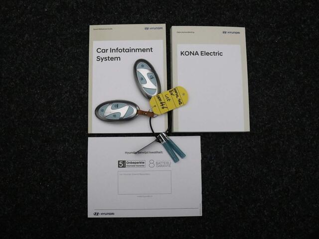 Hyundai Kona Electric Comfort Smart 65.4 kWh / Dodehoek sensor / Navigatie / Achteruitrijcamera / Elektrische achterklep /