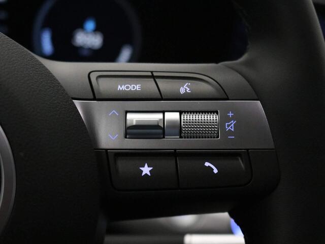 Hyundai Kona Electric Comfort Smart 65.4 kWh / Dodehoek sensor / Navigatie / Achteruitrijcamera / Elektrische achterklep /