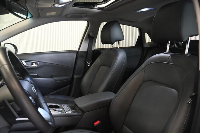 Hyundai Kona Premium Sky 64 kWh |Open dak|Leer|Stoelkoeling