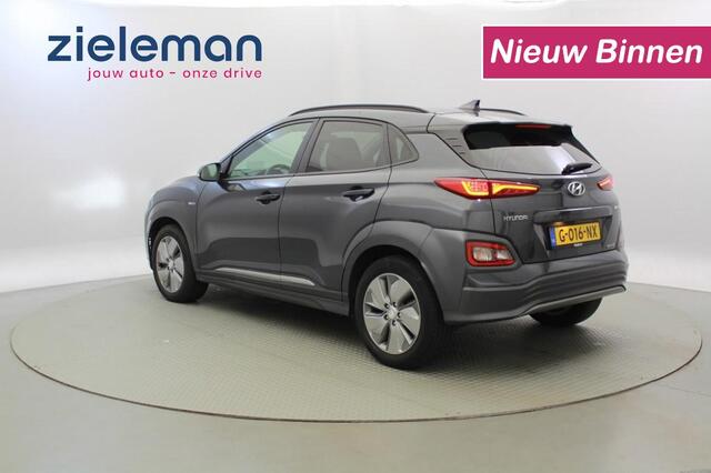 Hyundai Kona EV Fashion 64 kWh (16.845 NA SUBSIDIE) - Leer, Camera