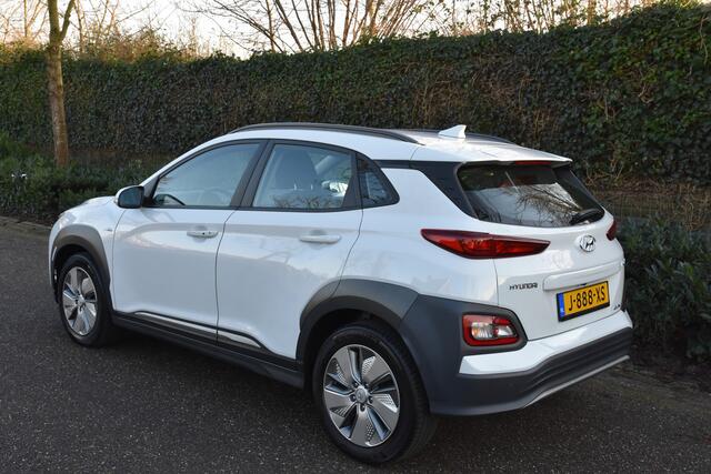 Hyundai Kona EV Comfort 64 kWh | 204PK | CARPLAY | CAMERA