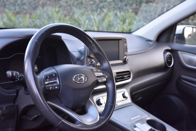 Hyundai Kona EV Comfort 64 kWh | 204PK | CARPLAY | CAMERA