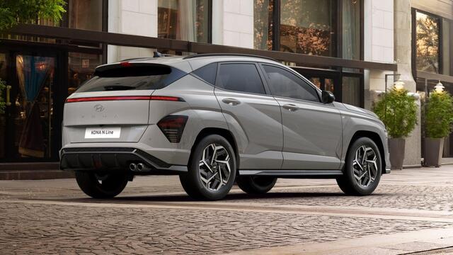 Hyundai Kona 1.6 GDI HEV N Line | OPEN/SKY DAK | 360 GRADEN CAMERA | INCL ¤1500,- SMART BONUS | ADAPTIVE CRUISE CONTROL | 18" N-LINE VELGEN | STOELVENTILATIE | STOEL/STUURVERWARMING |
