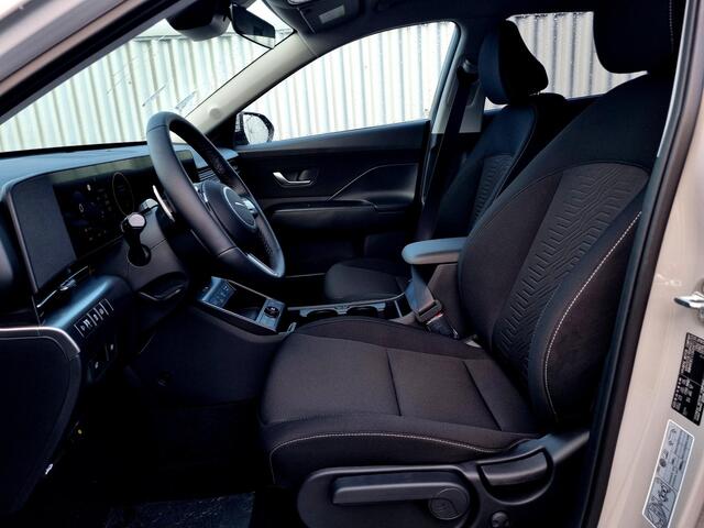 Hyundai Kona 1.6 GDI HEV Comfort Smart / ¤1500,- Voordeel / Rijklaarprijs / Direct Leverbaar