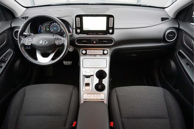 Hyundai Kona EV Fashion 64kWh SOH 97% ACC