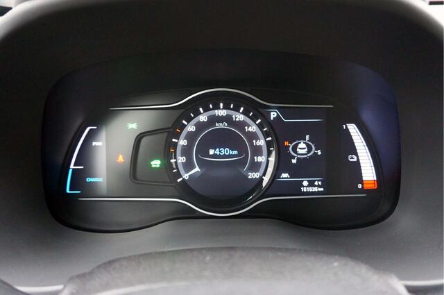 Hyundai Kona EV Fashion 64kWh SOH 97% ACC