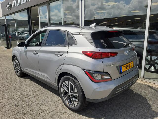 Hyundai Kona EV Business 64 kWh | Navigatie | HUD | stoelverwarming voor | PDC voor |
