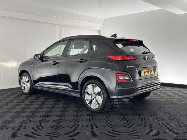 Hyundai Kona EV Comfort 64 kWh [ 3-Fase ] (INCL-BTW) *DIGI-COCKPIT | ADAPTIVE-CRUISE | KRELL-AUDIO | NAVI-FULLMAP | APP.CONNECT | DAB | LANE-ASSIST | KEYLESS | COMFORT-SEATS | 17"ALU*