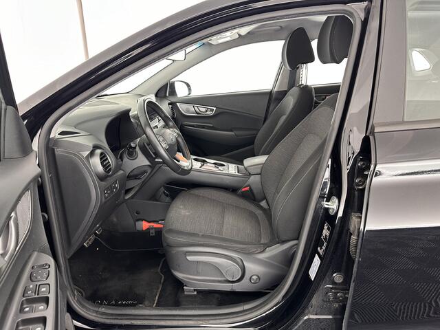 Hyundai Kona EV Comfort 64 kWh [ 3-Fase ] (INCL-BTW) *DIGI-COCKPIT | ADAPTIVE-CRUISE | KRELL-AUDIO | NAVI-FULLMAP | APP.CONNECT | DAB | LANE-ASSIST | KEYLESS | COMFORT-SEATS | 17"ALU*