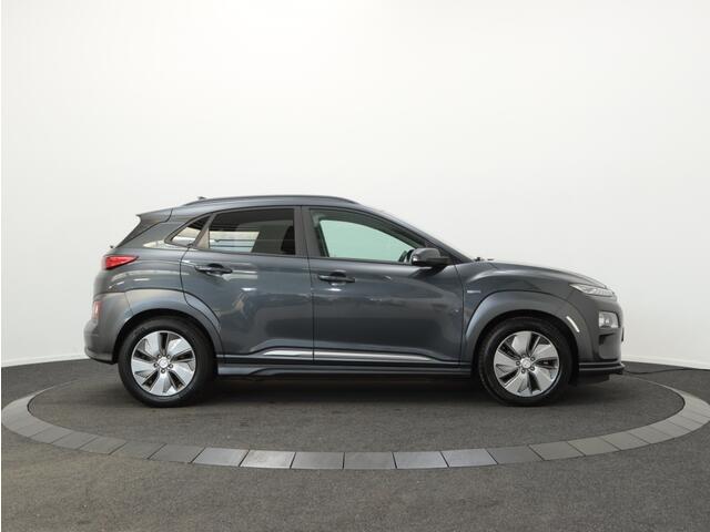 Hyundai Kona EV Premium 64 kWh | Panoramadak | Leer | Navigatie | Camera | Ca