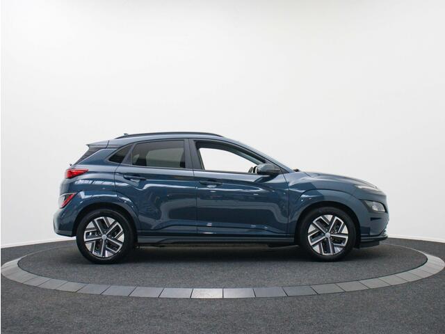 Hyundai Kona EV Fashion 64 kWh | Private lease 569 all-in