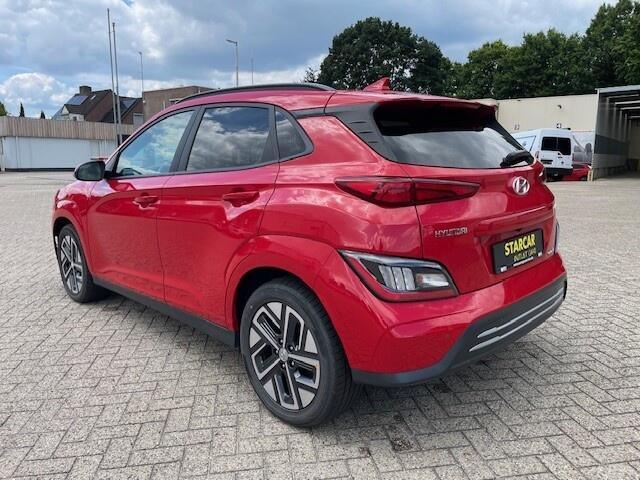 Hyundai Kona Premium 64 kWh |Leer|Stoelkoeling|Krell