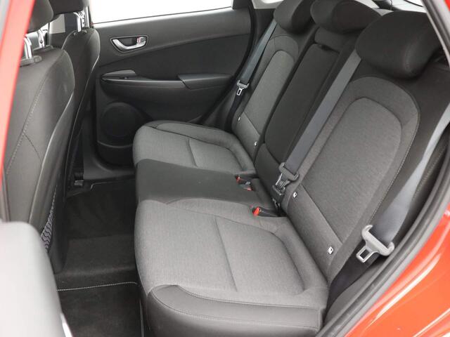 Hyundai Kona EV Comfort / Actieradius tot 305KM WLTP / Apple Carplay & Android Auto / Camera / Adaptieve Cruise Control / Airco Climate control /