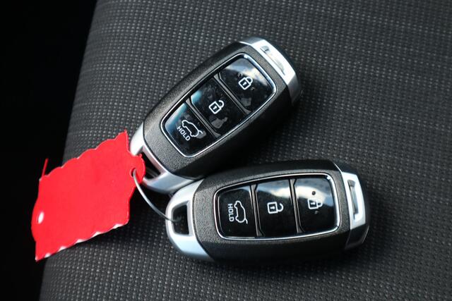 Hyundai Kona 1.0 T-GDI Fashion | Navigatie | Climate Control | Stoel verwarming | APK 07-07-2026 |