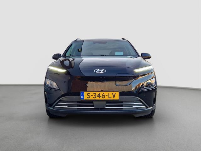 Hyundai Kona EV Premium 64 kWh | HUD | Stoelventilatie | Trekhaak | BSD | Leder |
