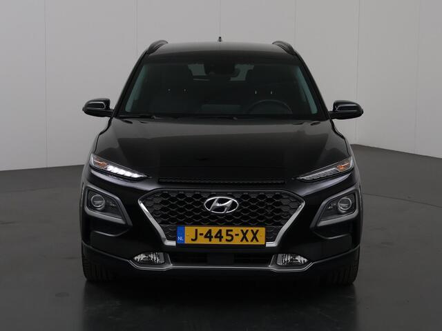 Hyundai Kona 1.6 GDI HEV Premium | Stoelverwarming | Stuurwielverwarming | Navigatiesysteem | Lederen bekleding | Camera | DAB | Apple CarPlay/Android Auto | Stoelkoeling | Adaptieve Cruise Control |