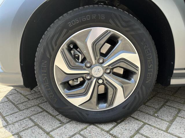 Hyundai Kona 1.6 GDI HEV Fashion | Rijklaarprijs! | Incl. 36 mnd garantie | Navigatie | Achteruitrijcamera | Apple Carplay/Android Auto | Airco |