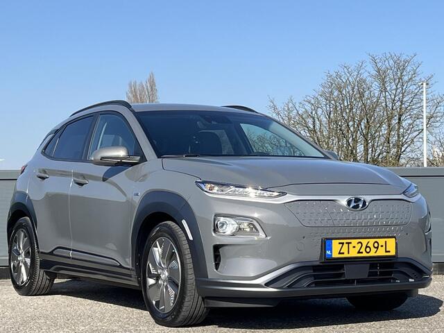 Hyundai Kona EV Premium 64 kWh | Lederen bekleding | Head up display | Geïntegreerde navigatiesysteem | Warmtepomp |