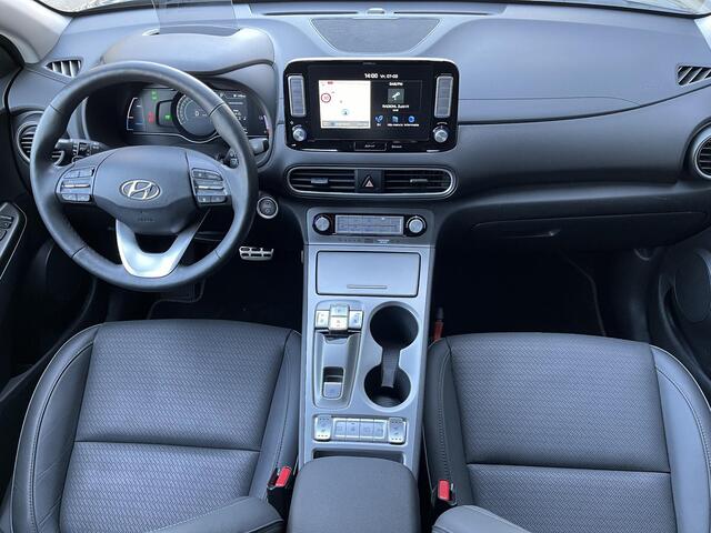 Hyundai Kona EV Premium 64 kWh | Lederen bekleding | Head up display | Geïntegreerde navigatiesysteem | Warmtepomp |