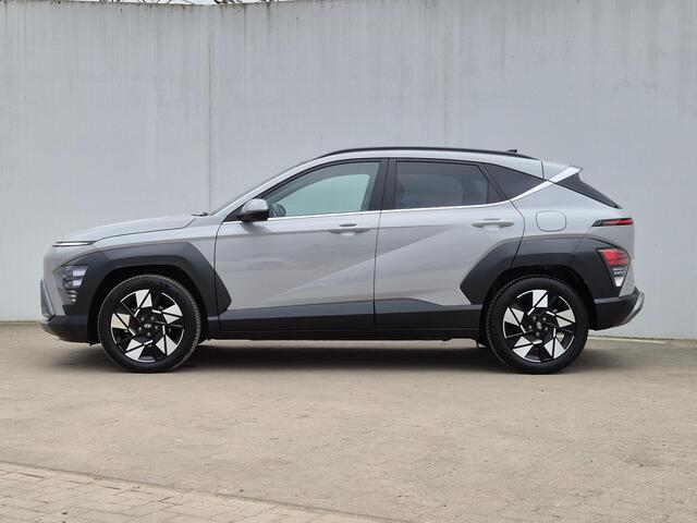 Hyundai Kona 1.6 GDI HEV Premium Sky / Trekgewicht 1300 kg / Glazen schuif- en kanteldak / Adaptief cruise control / Rondomzicht camera / / Lichtmetalen wielen 18" / Apple Carplay Android Auto /