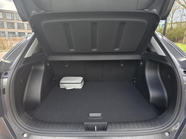 Hyundai Kona 1.6 GDI HEV Comfort Smart | ¤2500 KORTING | STUUR/-STOELVERWARMING | 18 INCH LMV | NAVIGATIE |