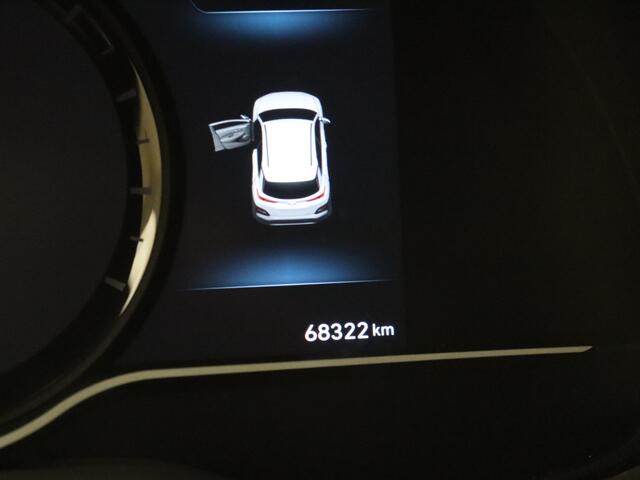 Hyundai Kona EV Premium 64 kWh Automaat | Navigatie | Trekhaak | |Lederen bekleding
