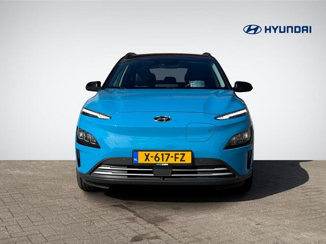 Hyundai Kona EV Premium 64 kWh Two-Tone Lakkleur | Head-Up Display | Adapt. Cruise Control | Stuur- + Stoelverwarming | Leder | Rijklaarprijs!