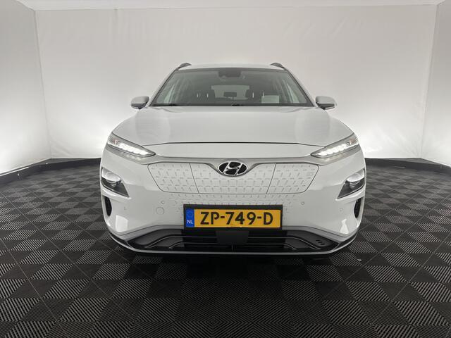 Hyundai Kona EV Premium 64 kWh (INCL-BTW) *FULL-LEATHER | HEAD-UP | FULL-LED | NAVI-FULLMAP | DAB | ADAPTIVE-CRUISE | KRELL-AUDIO | KEYLESS | CAMERA | BLIND-SPOT | LANE-ASSIST | DIGI-COCKPIT | COMFORT-SEATS | 17''ALU*