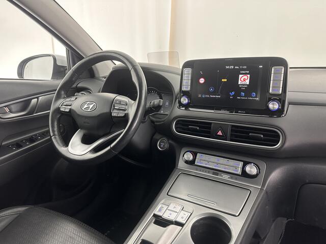 Hyundai Kona EV Premium 64 kWh (INCL-BTW) *FULL-LEATHER | HEAD-UP | FULL-LED | NAVI-FULLMAP | DAB | ADAPTIVE-CRUISE | KRELL-AUDIO | KEYLESS | CAMERA | BLIND-SPOT | LANE-ASSIST | DIGI-COCKPIT | COMFORT-SEATS | 17''ALU*
