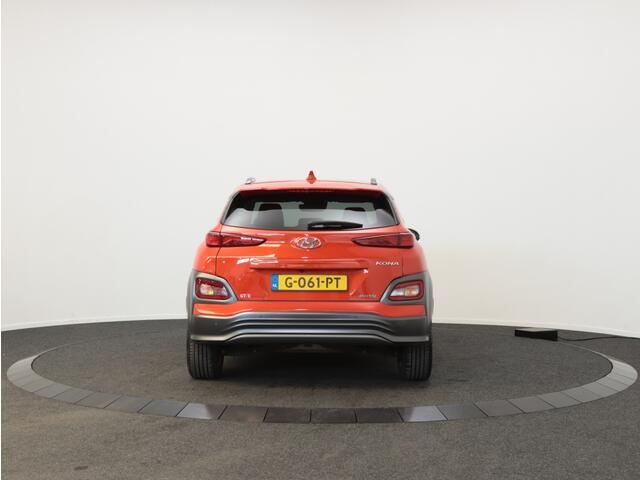 Hyundai Kona EV Fashion Des 39kWh | DAB | Camera | Cruise Control | Airco |