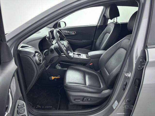 Hyundai Kona EV Premium 64 kWh | Leder | Head up Display | Stoelverwarming | Stuurverwarming | Krell audio | Camera |