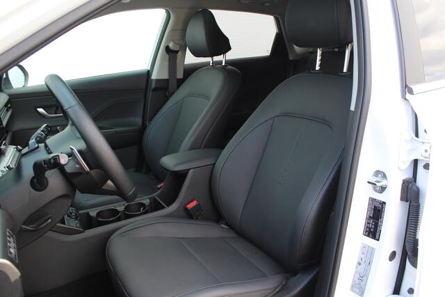 Hyundai Kona 1.6 GDI HEV Premium / Automaat / Afneembare Trekhaak / Trekgewicht 1300 kg / Achterbank verwarming / Adaptief cruise control / Elektrische achterklep / Apple Carplay Android Auto /