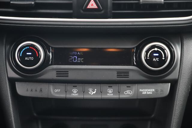Hyundai Kona 1.0 T-GDI Comfort Navigatie Achteruitrijcamera Carplay Android Clima Cruise Parkeersensor Krell Audio Rijstrooksensor 16 inch LMV