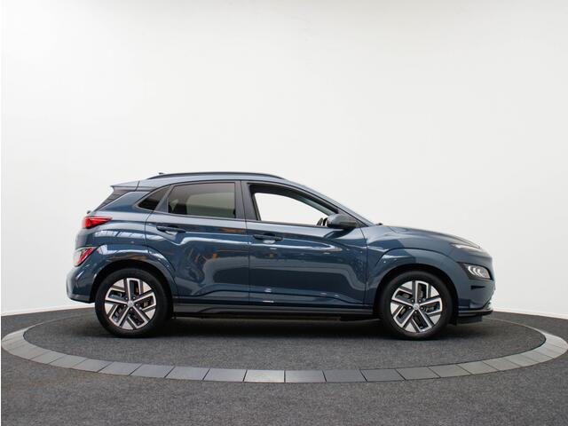 Hyundai Kona EV Fashion 64 kWh | 3 Fase | Navigatie | Camera