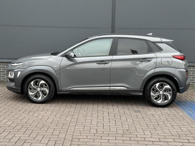 Hyundai Kona 1.6 GDI HEV Fashion / Navigatie / Apple Carplay & Android Auto / Achteruitrijcamera / Automatische Airco / Dealer Onderhouden /