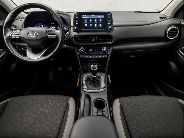 Hyundai Kona 1.0T Comfort (APPLE CARPLAY, 1e EIGENAAR, NAVIGATIE, CAMERA, KEYLESS, SPORTSTOELEN, CRUISE, DAB+, NIEUWE APK, NIEUWSTAAT)