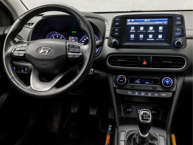 Hyundai Kona 1.0T Comfort (APPLE CARPLAY, 1e EIGENAAR, NAVIGATIE, CAMERA, KEYLESS, SPORTSTOELEN, CRUISE, DAB+, NIEUWE APK, NIEUWSTAAT)
