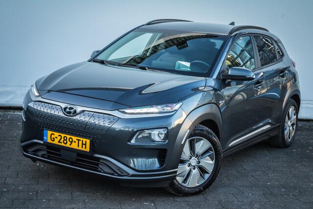 Hyundai Kona EV Premium 64 kWh Leer/ Stuur-stoelverwarming/ Carplay/ Camera/ Navigatie/ Full led