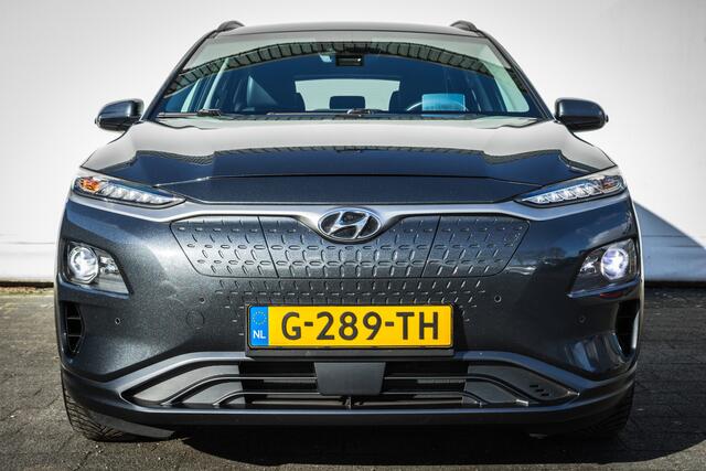 Hyundai Kona EV Premium 64 kWh Leer/ Stuur-stoelverwarming/ Carplay/ Camera/ Navigatie/ Full led