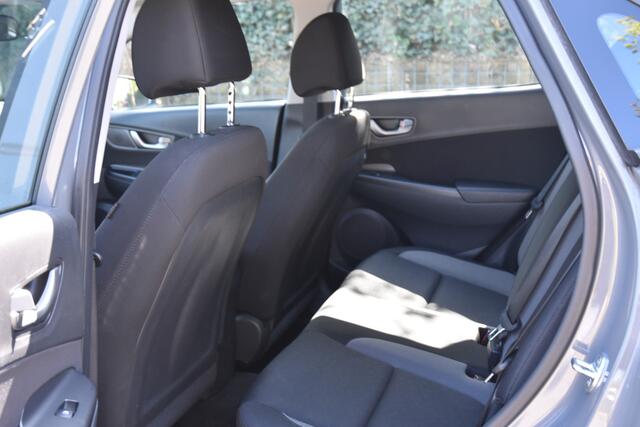 Hyundai Kona 1.0 T-GDI Comfort | TREKHAAK | CAMERA | CARPLAY
