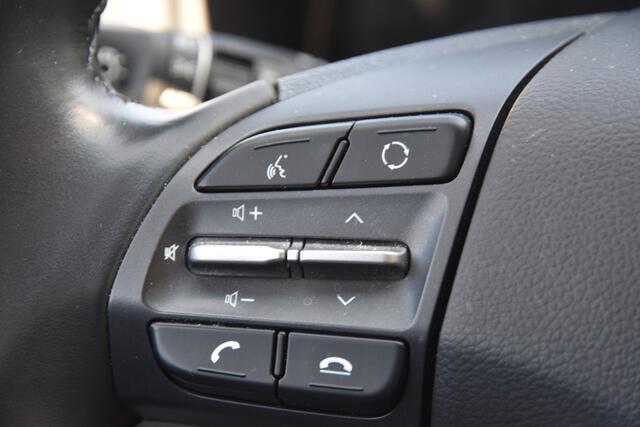 Hyundai Kona 1.0 T-GDI Comfort | TREKHAAK | CAMERA | CARPLAY