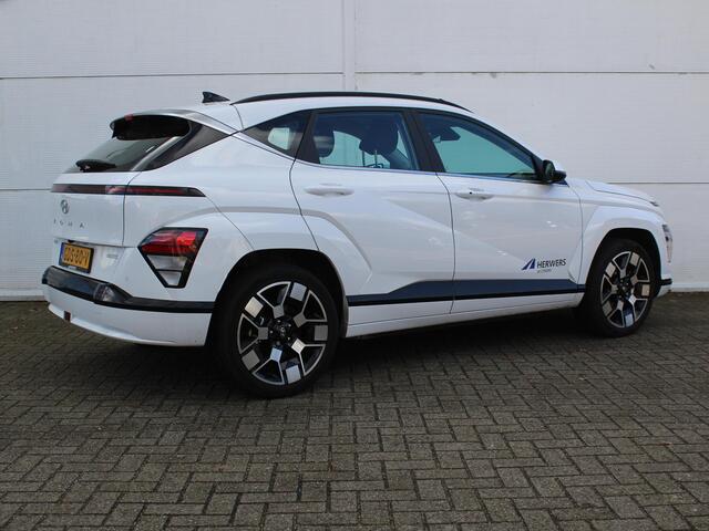 Hyundai Kona Electric Comfort 65.4 kWh / Warmtepomp / Lichtmetalen Velgen 19" / Cruise Control Adaptief / Navigatie + Apple Carplay/Android Auto / Achteruitrijcamera /