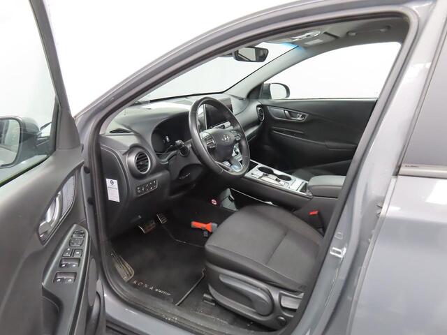 Hyundai Kona EV Fashion 64kWh -NAVI-ECC-